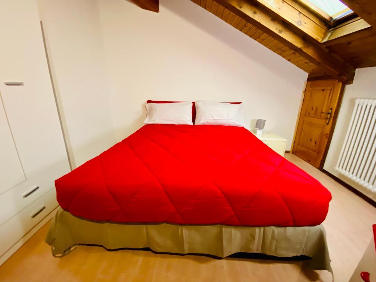 Ferienwohnung Casa Dei Leoni Aosta Exterior foto